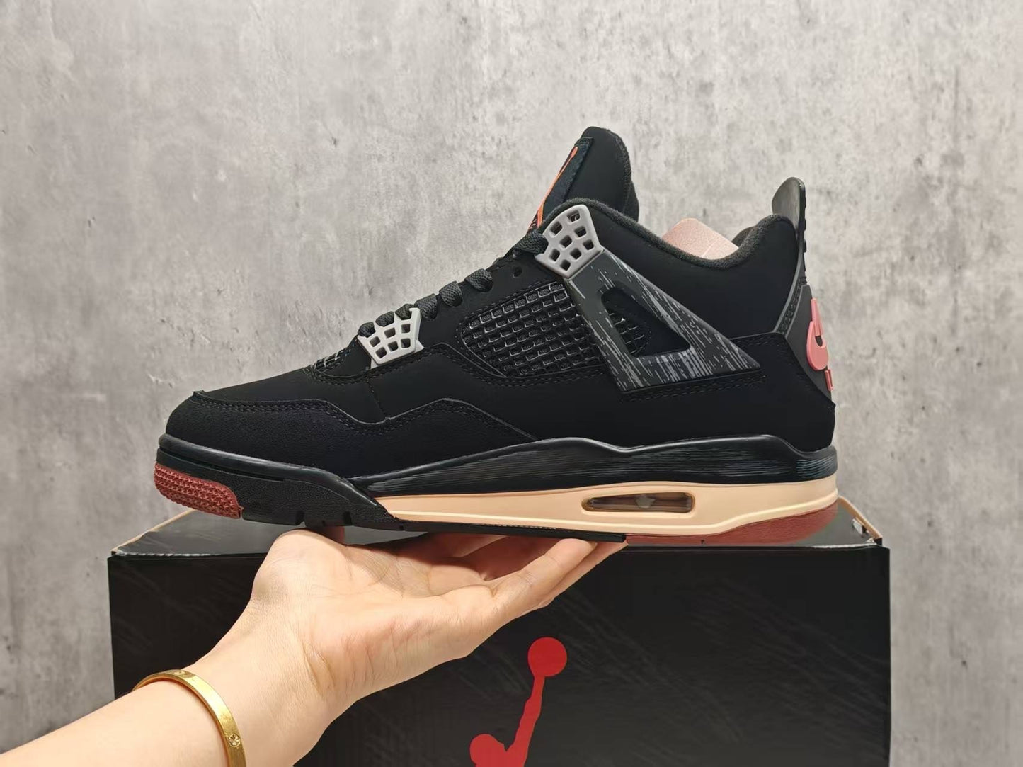 Air Jordan 4 Retro 'London'
