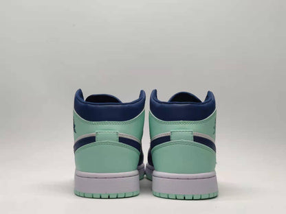 Air Jordan 1 Retro High OG "Leather Mint Green"