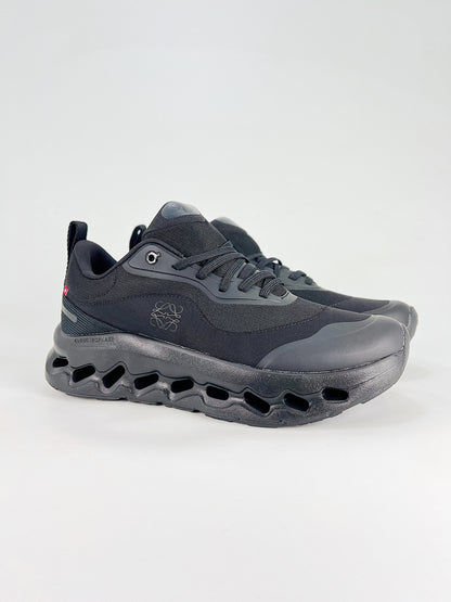 On Low-Top in Black: Urban Stealth