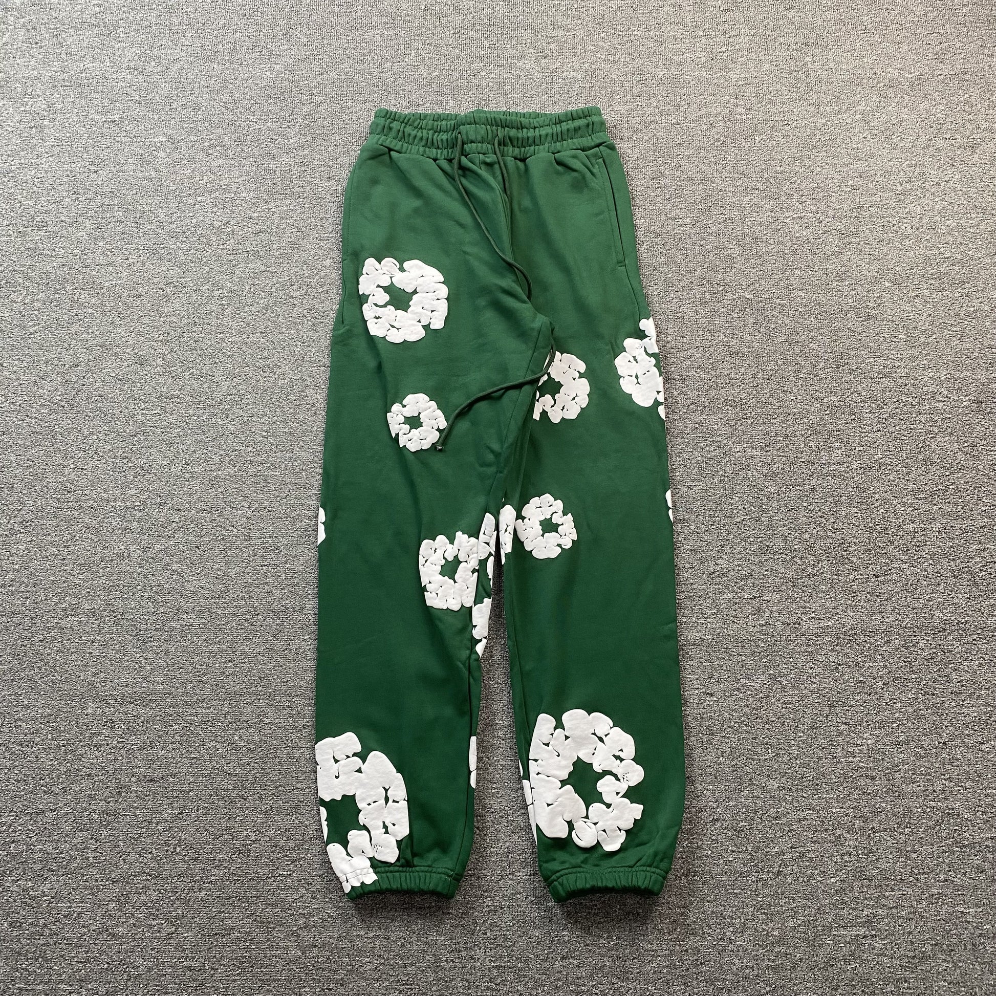 DENIM TEARS COTTON WREATH SWEATPANTS GREEN - Prime Reps