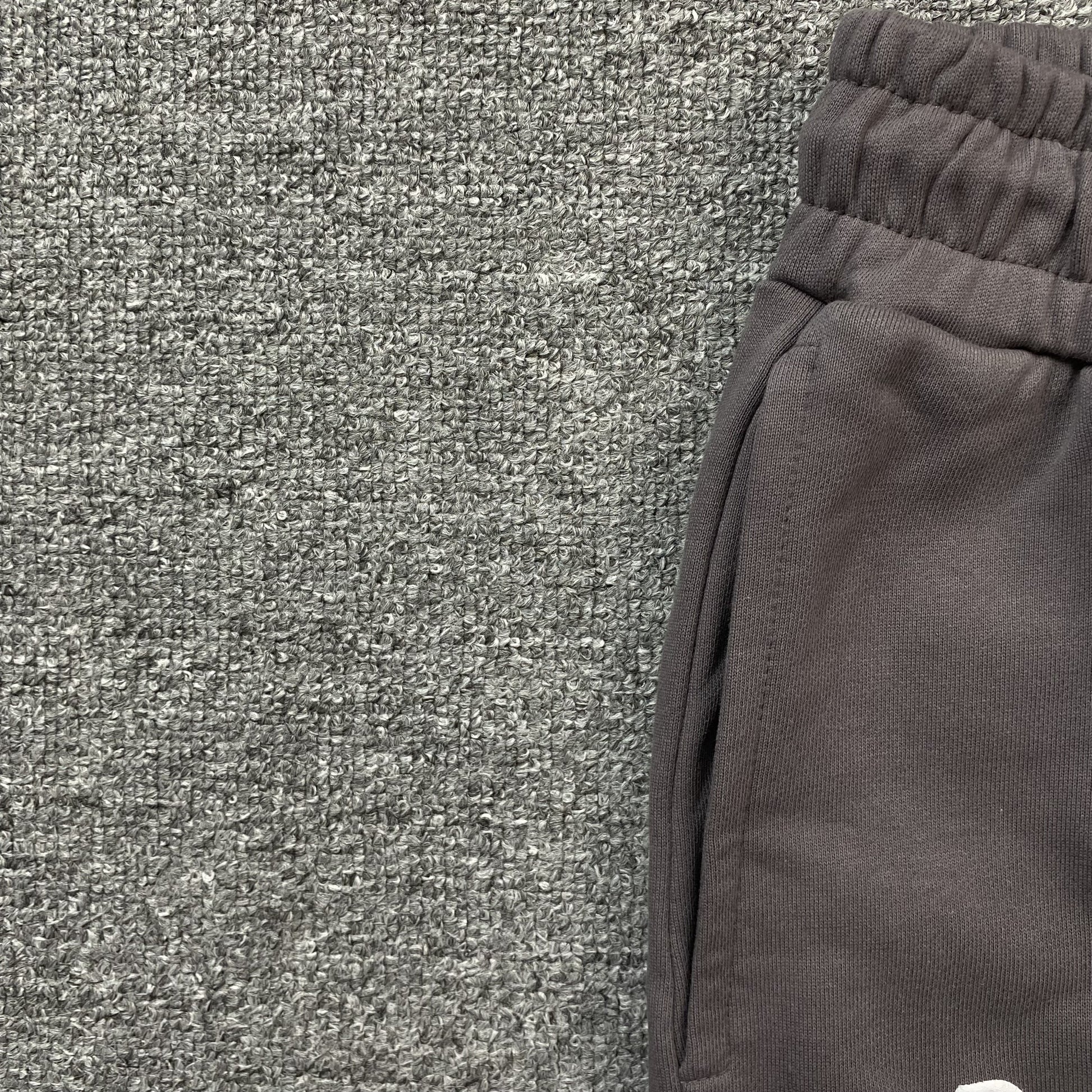 DENIM TEARS COTTON WREATH SWEATPANTS OLIVE - Prime Reps