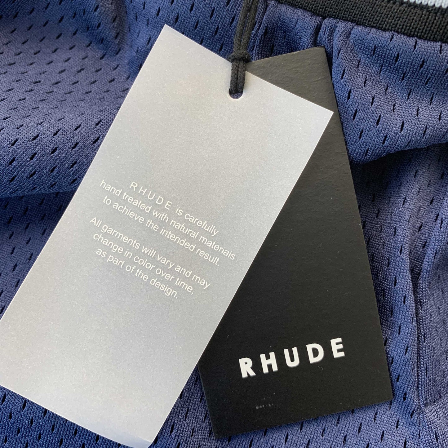 RHUDE COURT LOGO SHORTS NAVY - Prime Reps