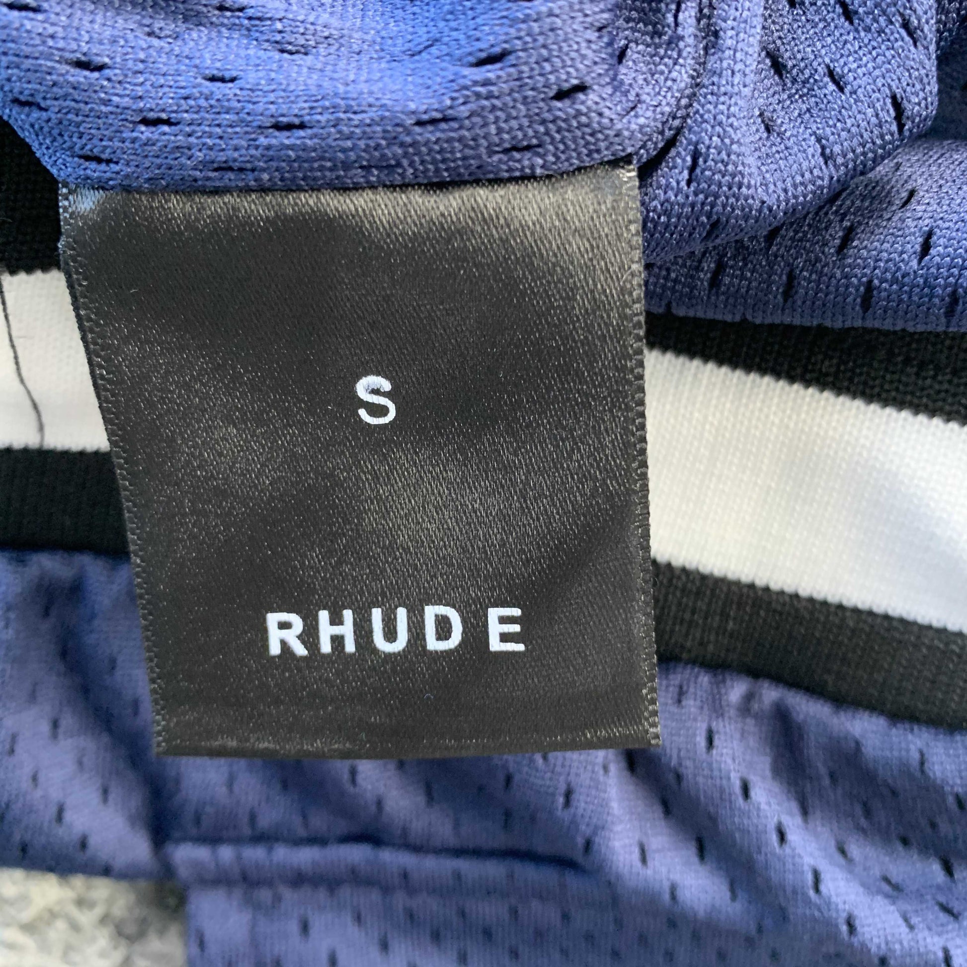 RHUDE COURT LOGO SHORTS NAVY - Prime Reps