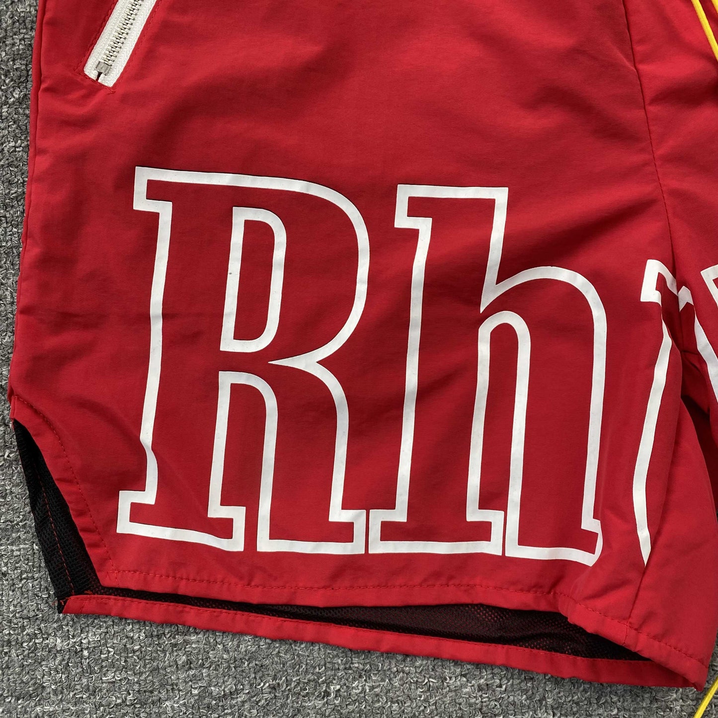 RHUDE RH LOGO SHORTS RED - Prime Reps